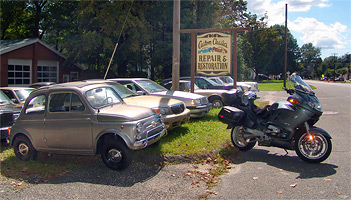 2004 BMW R1150RT and original Fiat 500